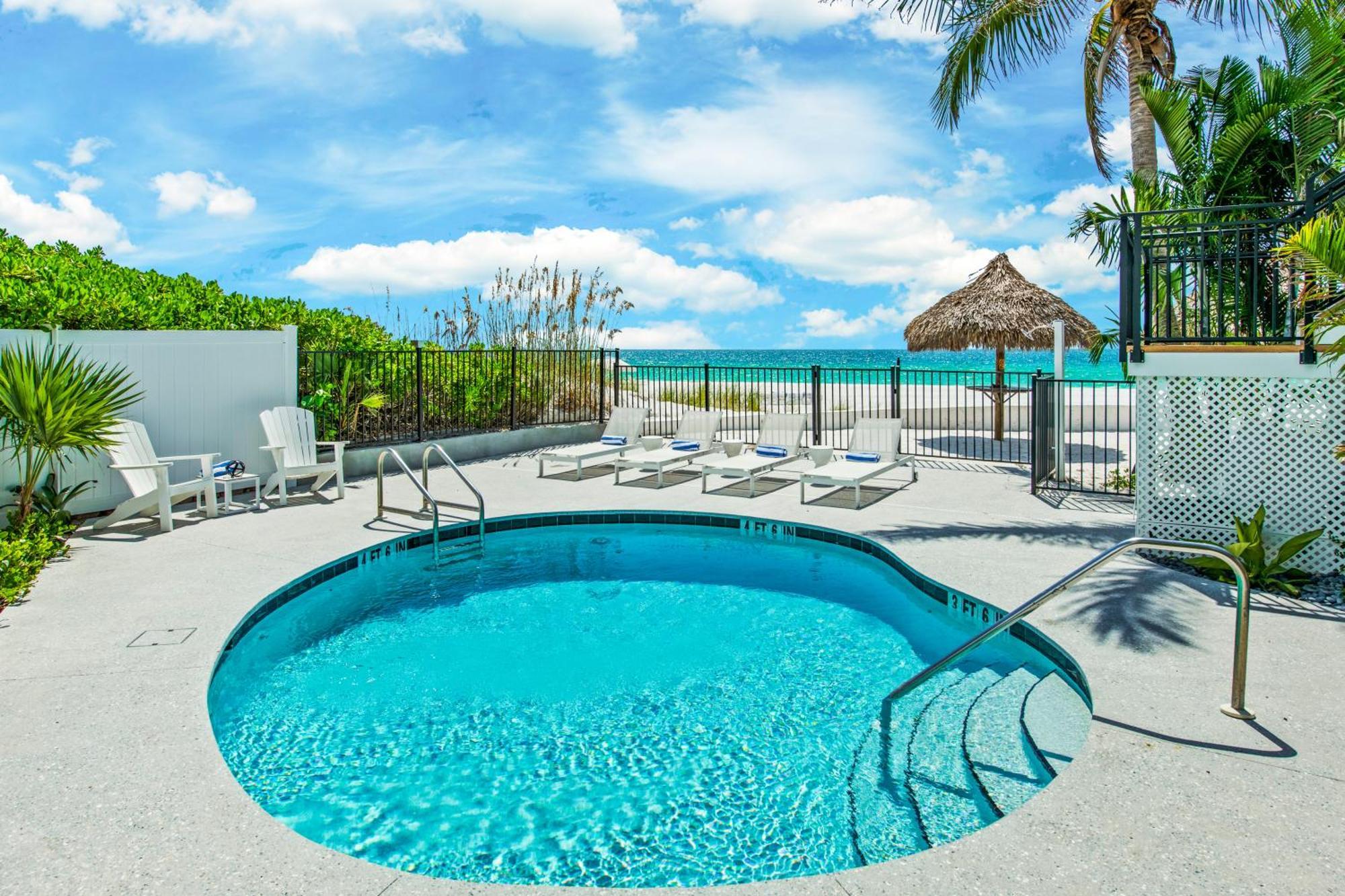 Seabreeze At Anna Maria Island Inn 브레이든턴비치 외부 사진
